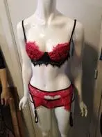 3 Delig lingerie setjeE
